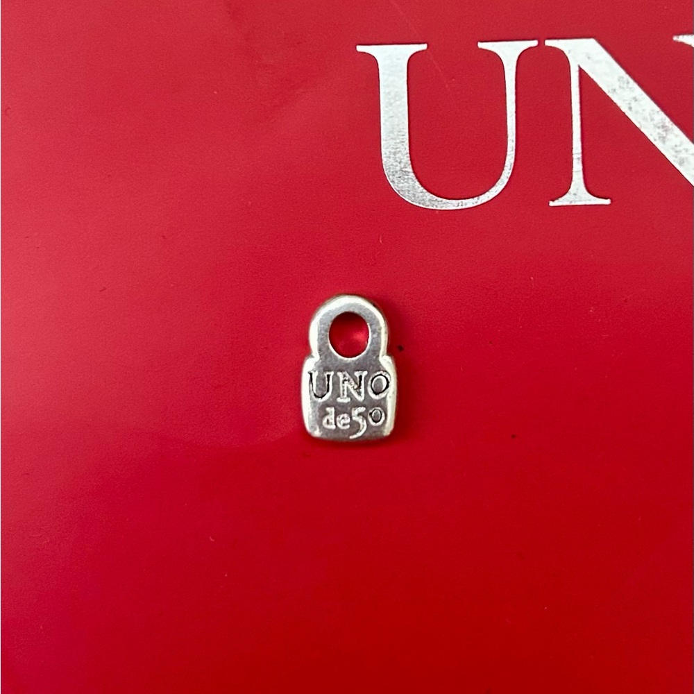 UNO de 50 Silver Lock Pendant for Bracelet, Ring or Necklace – Made in Spain